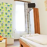 Storch Otel