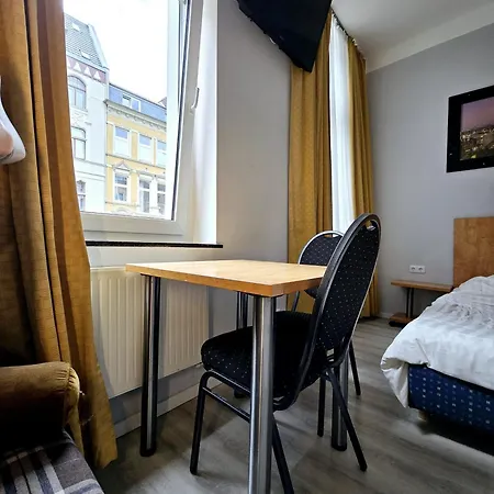 Storch Otel