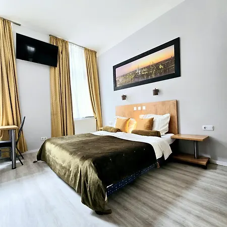 Otel Storch 2*