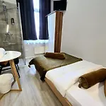 Storch Hotel 2*