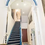 Storch Hotel