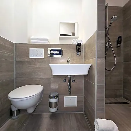 Storch Otel Köln